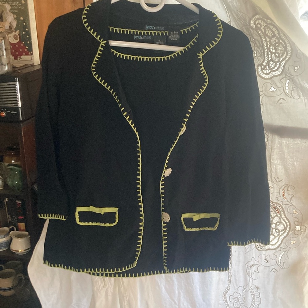 2 piece set of tank with cardigan in black with lime gre trim